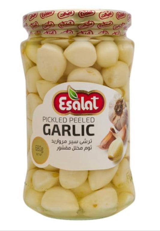 Esalat pickled peeled garlic